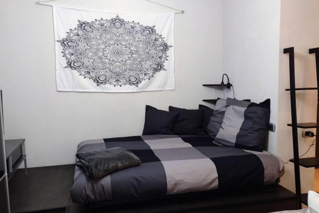Appartamento Mama Monolocale Terrazzo Vista Mare Βεντιμίλια Εξωτερικό φωτογραφία