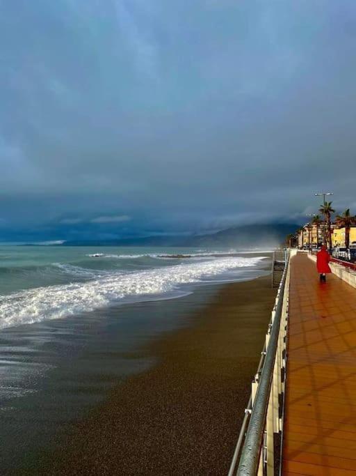 Appartamento Mama Monolocale Terrazzo Vista Mare Βεντιμίλια Εξωτερικό φωτογραφία