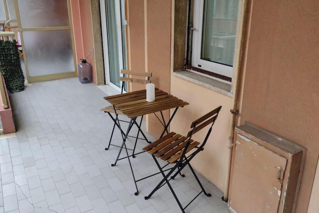 Appartamento Mama Monolocale Terrazzo Vista Mare Βεντιμίλια Εξωτερικό φωτογραφία