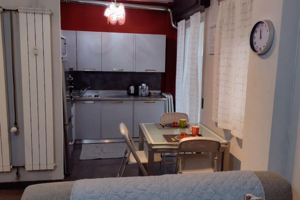 Appartamento Mama Monolocale Terrazzo Vista Mare Βεντιμίλια Εξωτερικό φωτογραφία